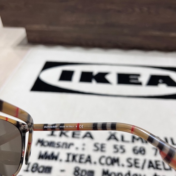Burberry Vintage Nova Check Flat Top Sunglasses main image 5